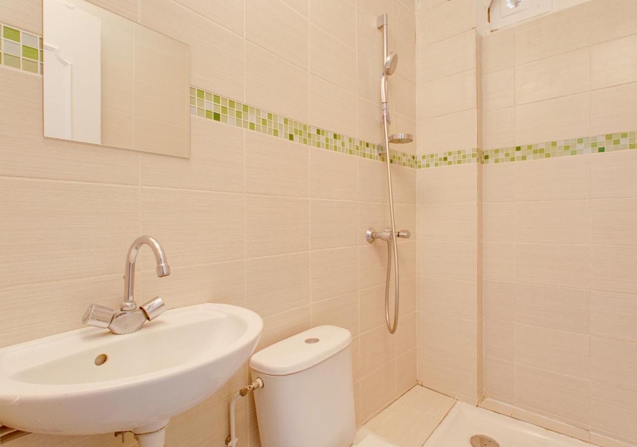 Le Privilege Aux Portes De Paris Bagnolet Bagian luar foto
